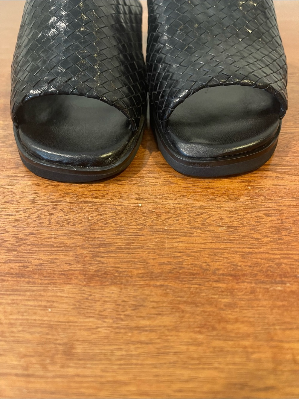 Trotters Black Leather Woven Slide Mules Sandals Short Block Heel - Picture 8 of 12